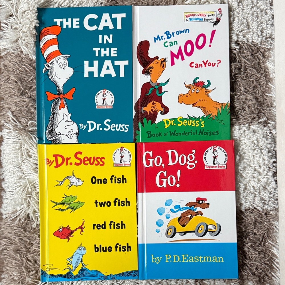 🆕 Dr. Seuss Kids Books- Set of 4